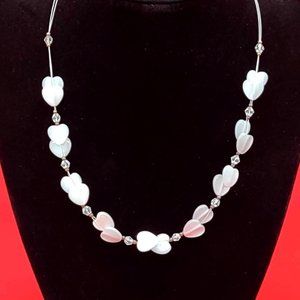 Valentine's‎ Heart shaped white 16" necklace